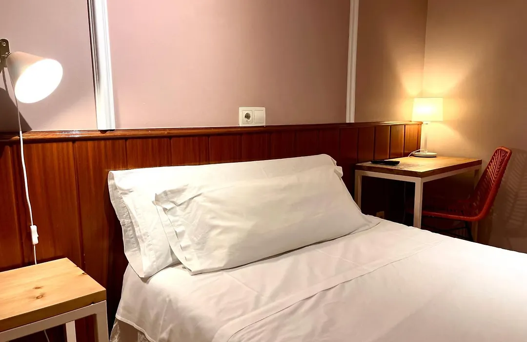 Hostal La Vera-1